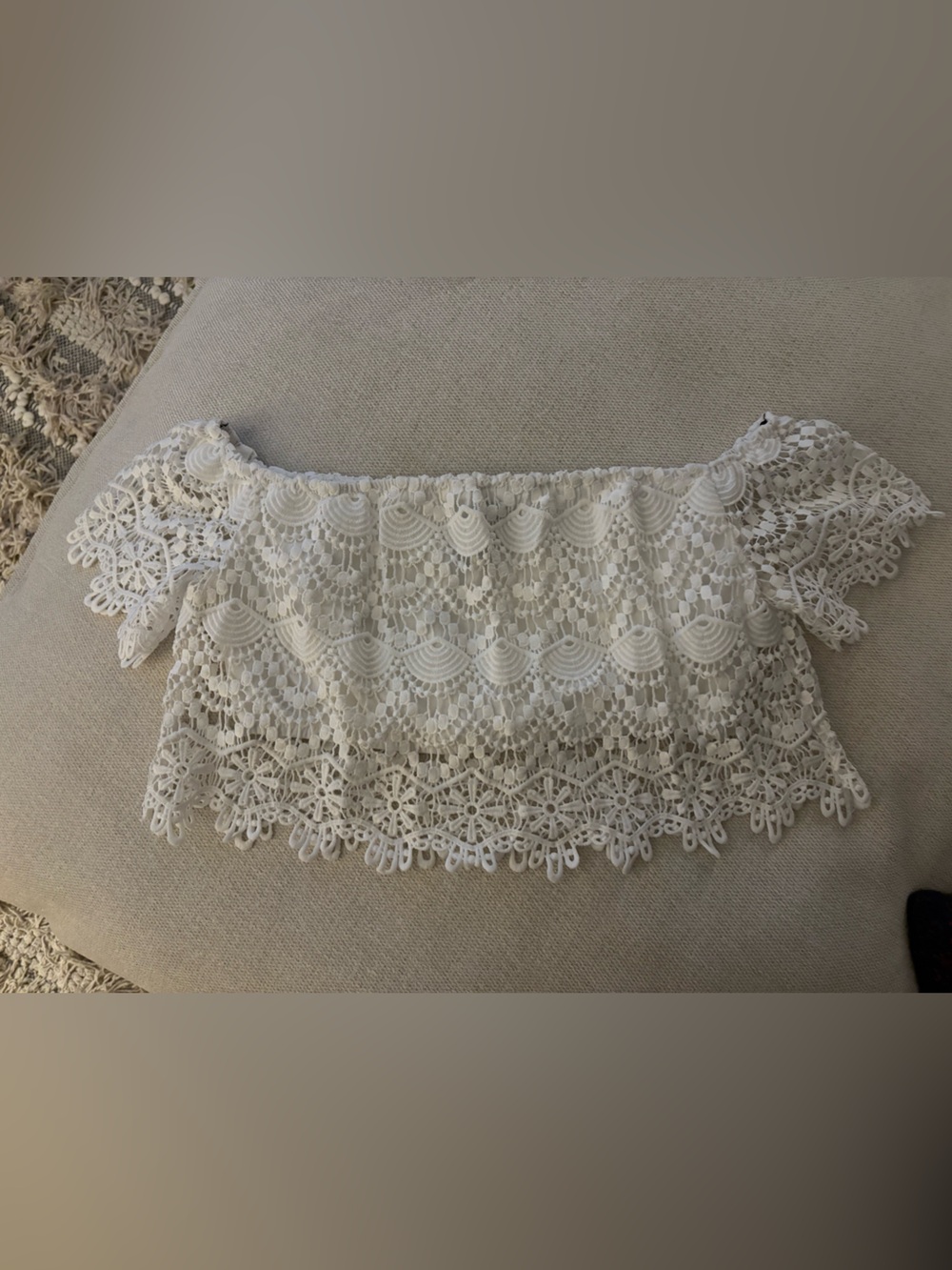 Forever 21 White Lace Off-Shoulder Crop Top